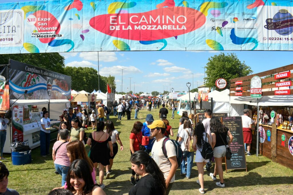 FIESTAS POPULARES | Se viene la Fiesta de la Mozzarella a San Vicente 13 MOZZARELLA