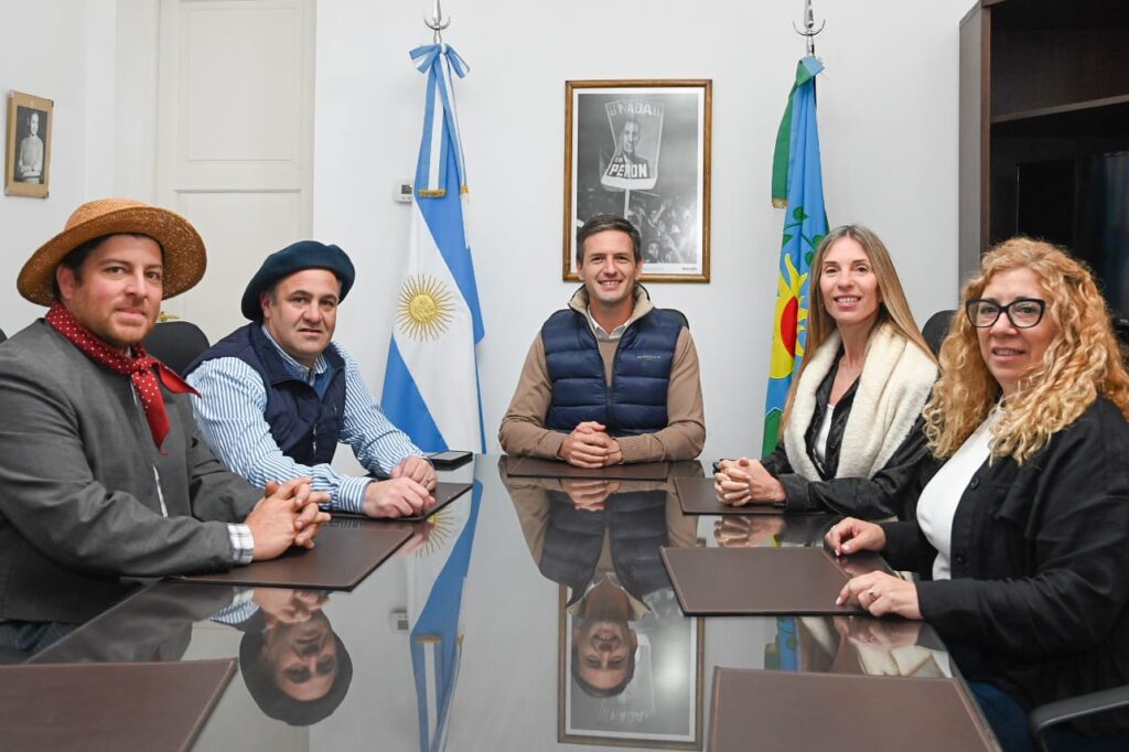 MES DE LA TRADICIÓN | Homenajearán a Pancho Gandola y habrá encuentro de Payadores. 6