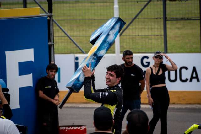 OTRA COPA PARA SAN VICENTE | Julián Ramos es el nuevo campeón de la Fórmula Nacional Argentina 4