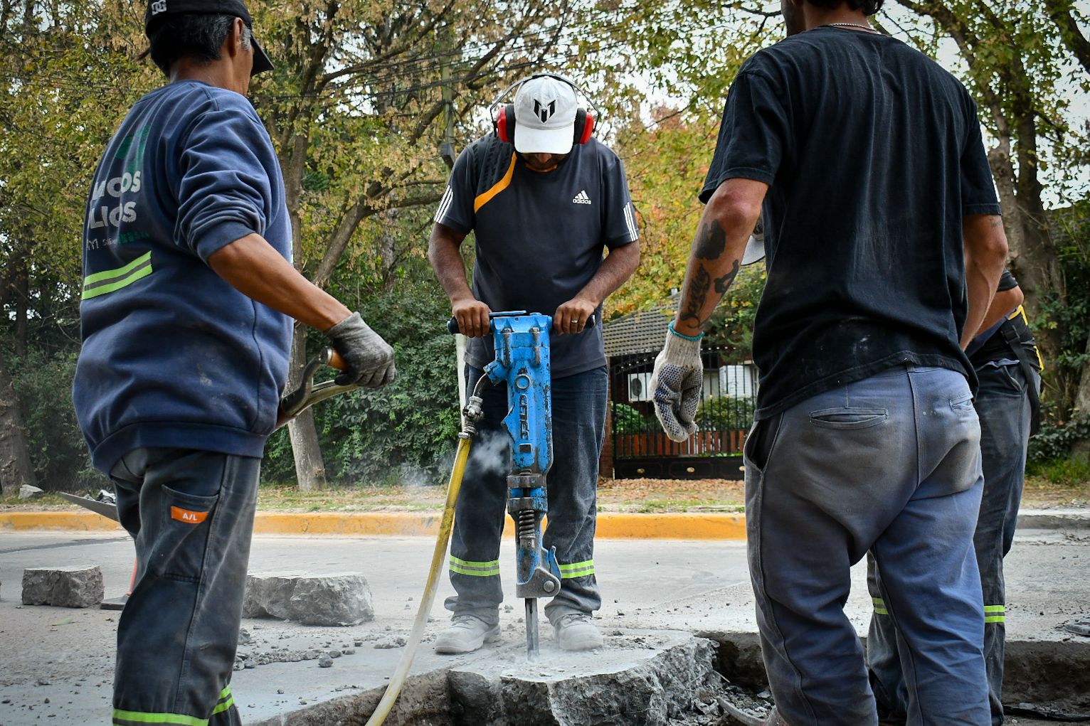MEJORAS NECESARIAS | Realizan nuevos bacheos y saneamientos en el distrito.