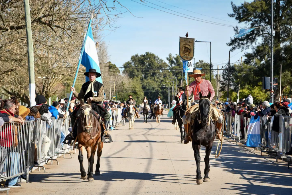 DÍA DE LA BANDERA | Domselaar fue el epicentro de la emoción patria 13