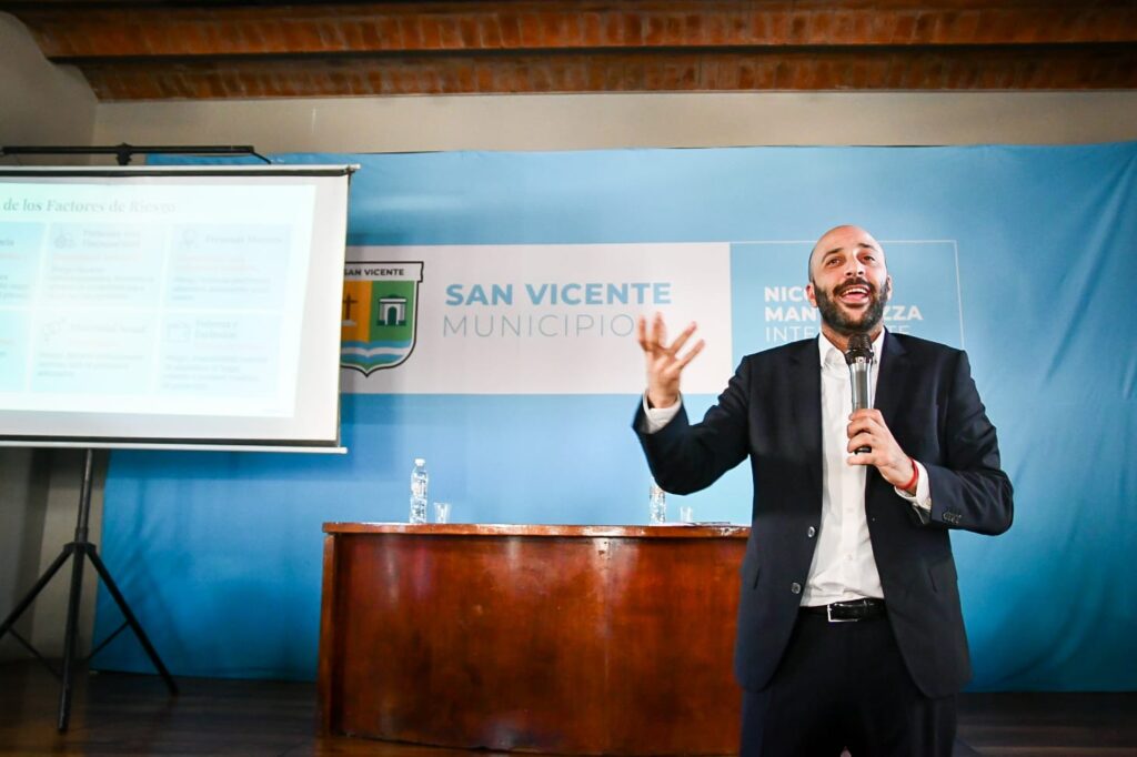 TEJIENDO REDES: San Vicente profundiza la formación profesional contra la violencia de género 4