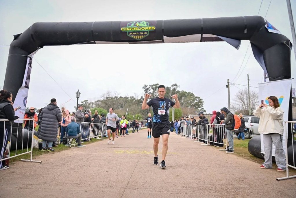 FIESTA DEL ATLETISMO | Se corrió 16° edición de San Vicente Corre 8