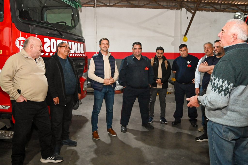 SAN VICENTE | Un aporte de $12,5 millones llega a los Bomberos Voluntarios gracias al éxito de la Fiesta de la Miel 4