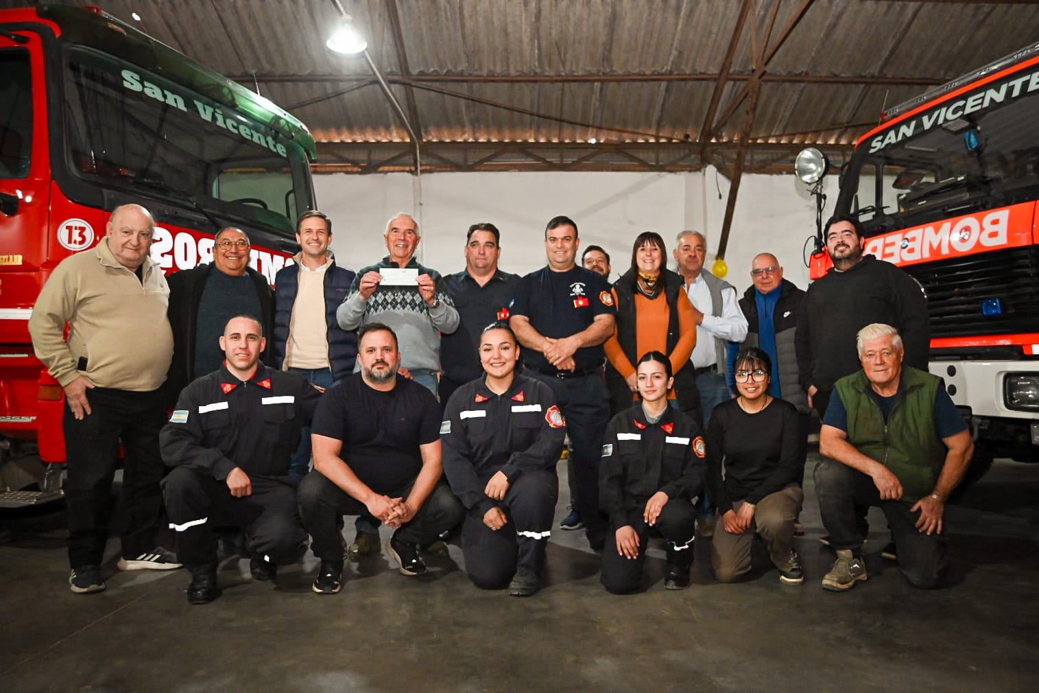 bomberos-voluntarios-de-san-vicente-donacion.jpg