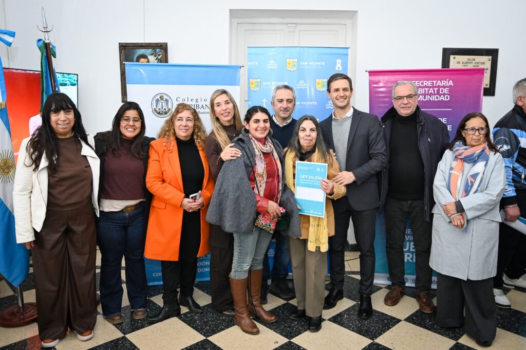 VIVIENDA PROPIA | San Vicente entregó 57 escrituras y consolida el derecho a la propiedad 3