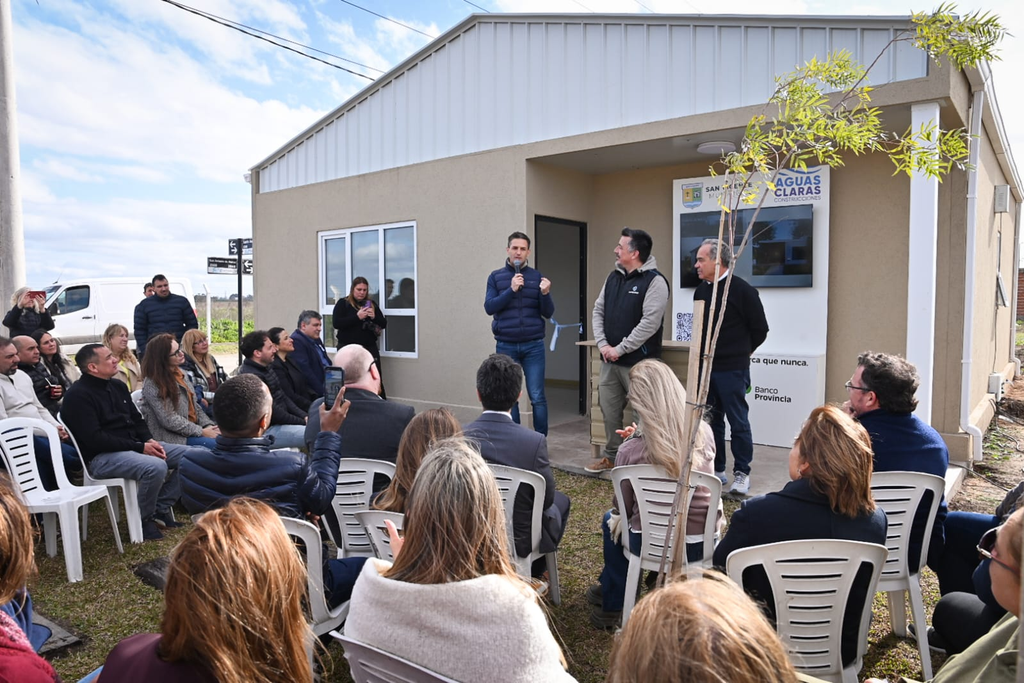 Paso clave | San Vicente consolida su política habitacional con escrituraciones y nuevas viviendas 4 Primera casa construida del Programa Viviendas San Vicente en el Barrio Papa Francisco