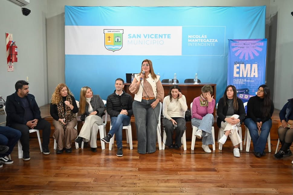 GUÍA EMA | San Vicente presentó el programa para proteger a niños, niñas y adolescentes de violencia digital 7