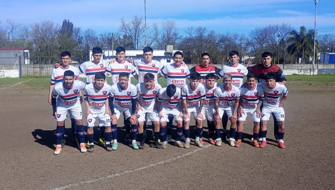 ZONA CAMPEONATO | Golpe en Primera y fiesta en Juveniles: Deportivo San Vicente tropezó ante Fundación Emanuel pero brilló en las formativas