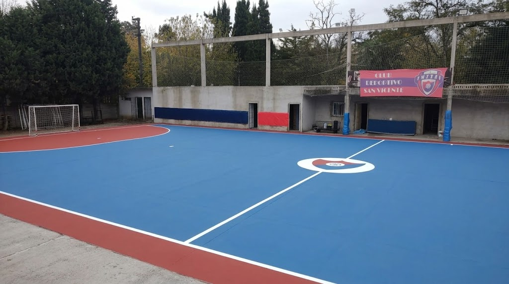 Paredes levantadas y estructura del microestadio en el Polideportivo Marini-Barciocco.