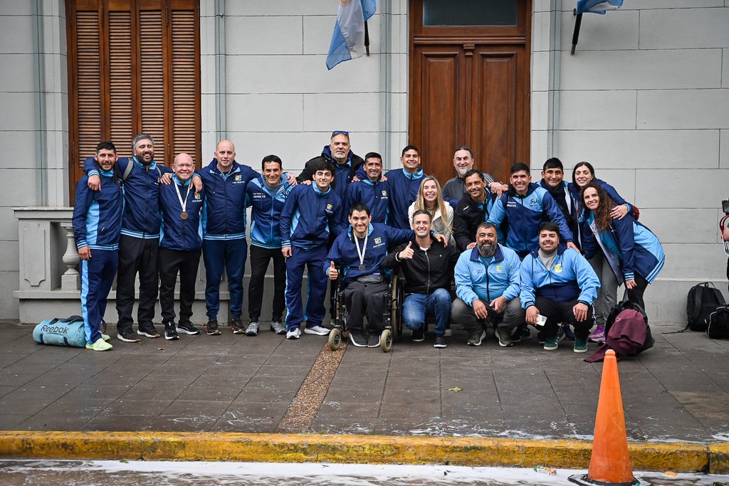 ¡Histórico! | San Vicente escaló al puesto 11 en los Juegos Bonaerenses con un récord memorable de 32 medallas 8 Parte del Gran equipo de Deportes que tuvo un enorme desempeño durante las finales en Mar del Plata