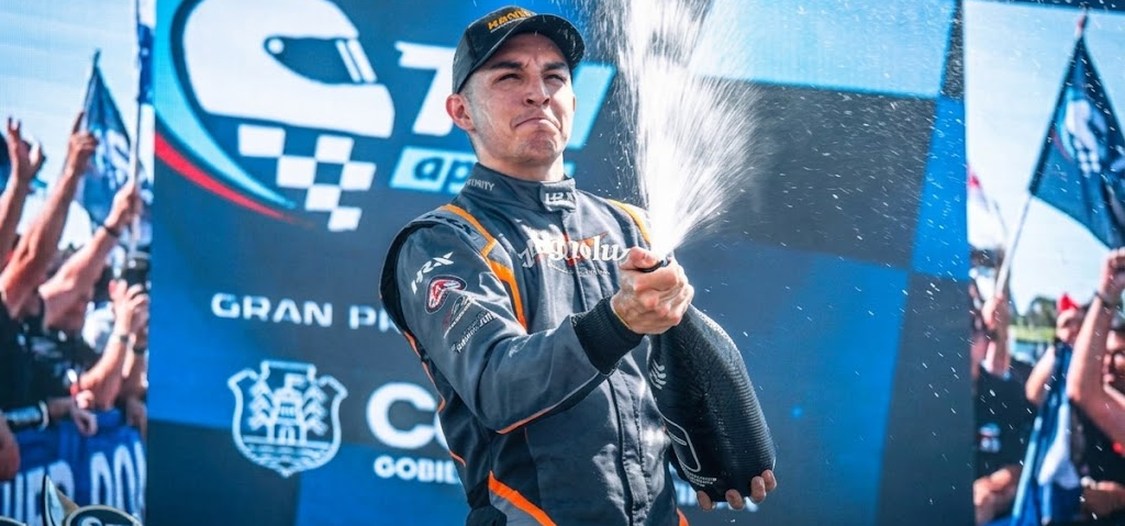 TN Clase 2 | La nueva apuesta de Iansa con un Peugeot 208 en Mendoza 3 gaston-iansa-festejo-rio-cuarto-jpm-racing-tn-clase-2